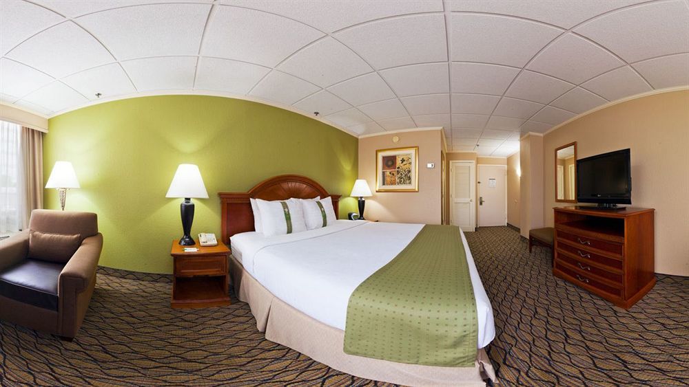 Holiday Inn Clark - Newark, An Ihg Hotel Bagian luar foto